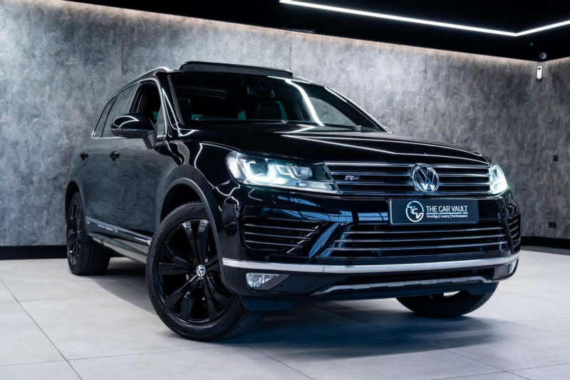 2016 Volkswagen Touareg 3.0 Tdi V6 Bluemotion Tech R-Line Tiptronic 4WD Euro 6 (s/s) 5dr in Black — image 1