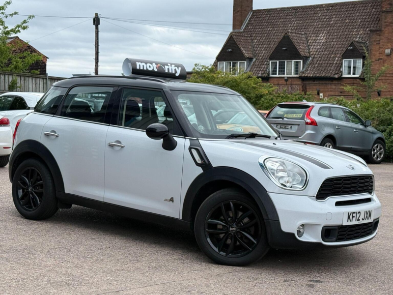2012 MINI Countryman 2.0 Cooper Sd All4 Euro 5 (s/s) 5dr in White — image 1