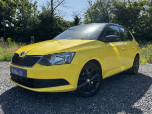 2015 Skoda Fabia 1.2 Tsi Se in Yellow — image 3
