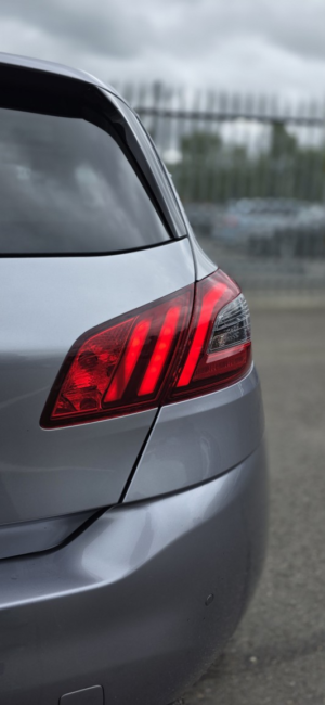 2018 Peugeot 308 1.2 Puretech Gpf Allure in Grey — image 6