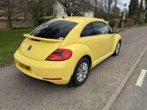 2012 Volkswagen Beetle 1.2 Tsi Design in Yellow — image 3
