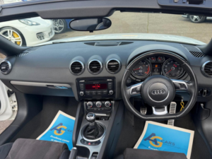 2013 Audi Tt 1.8 Tfsi Sport Roadster Euro 5 2dr in White — image 2
