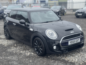 2016 MINI Hatch