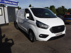 2023 Ford Transit Custom 2.0 Transit Custom Limited Van 300 L2 2.0l Ecoblue 130ps Fwd 6 Speed Manual in White — image 2