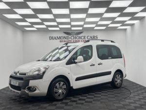 2014 Citroen Berlingo 1.6 E-Hdi Airdream Xtr in White — image 3