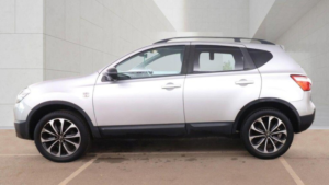2013 Nissan Qashqai 1.6 360 2WD Euro 5 5dr in Silver — image 6