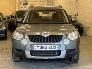 2013 Skoda Yeti 2.0 Tdi S SUV 5dr Diesel Manual Euro 5 (110 Ps) in Grey — image 3