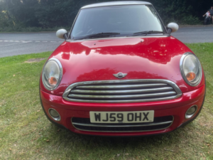 2009 MINI Hatch 1.6 Cooper D Hatch in Red — image 3