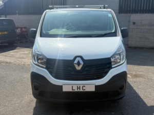 2019 Renault Trafic 1.6 Dci 29 Business+ Lwb Standard Roof Euro 6 5dr in White — image 5