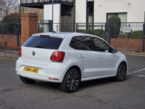 2014 Volkswagen Polo 1.2 Tsi Bluemotion Tech Se Hatchback 5dr Petrol Manual Euro 6 (s/s) (90 Ps) in White — image 4