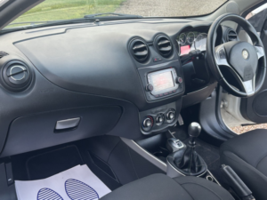 2014 Alfa Romeo Mito 0.9 Mito 875cc Tb Twinair 105 Bhp Progression in White — image 3