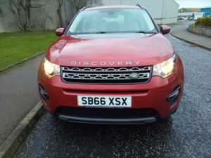 2016 Land Rover Discovery Sport 2.0 Td4 Se Tech 4WD in Red — image 2