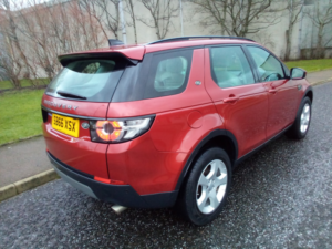 2016 Land Rover Discovery Sport 2.0 Td4 Se Tech 4WD in Red — image 6