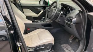 2018 Jaguar F-Pace 2.0 D165 Prestige Euro 6 (s/s) 5dr in Black — image 3