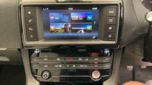 2018 Jaguar F-Pace 2.0 D165 Prestige Euro 6 (s/s) 5dr in Black — image 6