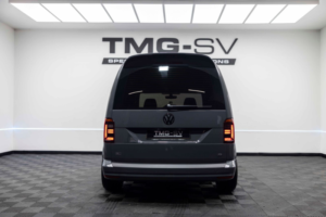 2017 Volkswagen Caddy 2.0 Tdi Tmg R Caddy Tech Highline Panel Van 5dr Diesel DSG Swb DSG in Grey — image 4