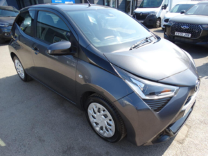 2021 Toyota Aygo 1.0 Vvt-I X-Play Euro 6 (s/s) 5dr in Grey — image 3