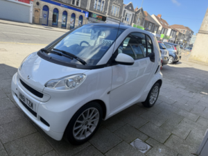 2011 Smart Fortwo 1.0 Mhd Passion in White — image 3