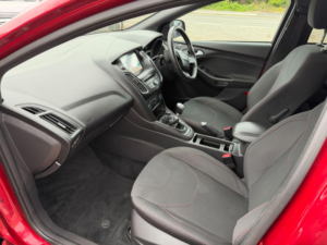 2017 Ford Focus 1.5 Tdci St-Line Euro 6 (s/s) 5dr in Red — image 3