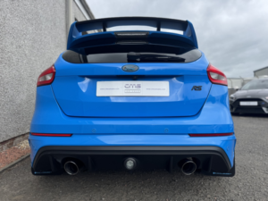 2017 Ford Focus 2.3 T Ecoboost Rs in Blue — image 5