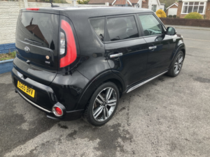 2016 Kia Soul 1.6 Crdi Maxx in Black — image 2