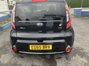 2016 Kia Soul 1.6 Crdi Maxx in Black — image 3