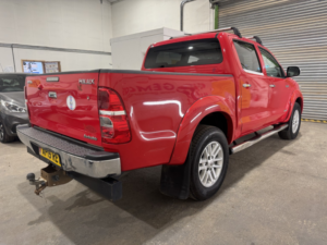 2015 Toyota Hilux 3.0 D-4d Invincible in Red — image 5