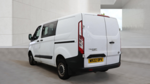 2022 Ford Transit Custom 2.0 300 Ecoblue Leader Crew Van Double Cab 5dr Diesel Manual L1 H1 Euro 6 105 Ps in White — image 4