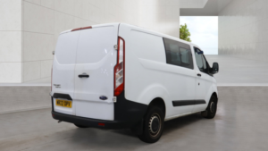 2022 Ford Transit Custom 2.0 300 Ecoblue Leader Crew Van Double Cab 5dr Diesel Manual L1 H1 Euro 6 105 Ps in White — image 5