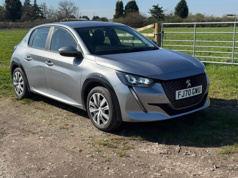 2020 Peugeot E-208 50kwh Active Auto 5dr in Silver — image 1