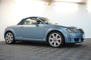 2003 Audi Tt 3.2 V6 Roadster 2dr Petrol DSG Quattro (240 G/km, 247 Bhp) in Blue — image 3