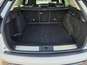 2018 Land Rover Range Rover Velar 2.0 D180 S Auto 4WD Euro 6 (s/s) 5dr in White — image 6