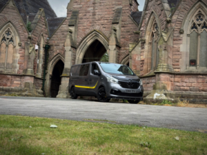 2015 Renault Trafic 1.6 Crew Van Ll29 Energy Dci 140 Sport in Grey — image 2