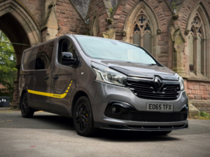 2015 Renault Trafic 1.6 Crew Van Ll29 Energy Dci 140 Sport in Grey — image 3