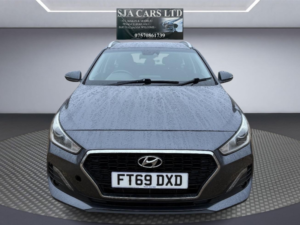 2020 Hyundai I30 1.6 I30 Tr Se Nav 1.6 D My20.5 in Grey — image 2