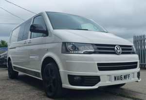 2016 Volkswagen Transporter Sportline 2.0 Bitdi Sportline 60 T32 Kombi L3 H1 4dr in White — image 5