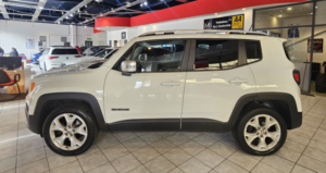 2017 Jeep Renegade 2.0 Renegade 2.0 Multijet Ii 140hp 4WD Auto Low Limit in White — image 3