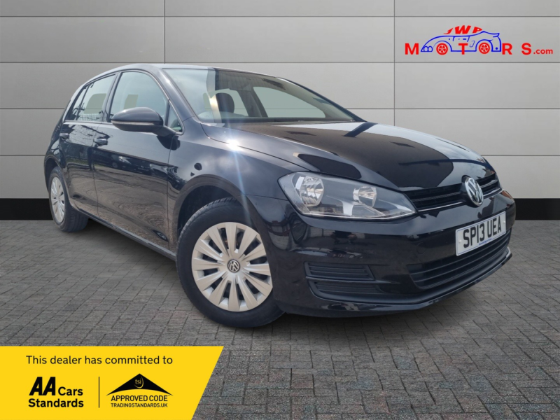 2013 Volkswagen Golf 1.2 Tsi Bluemotion Tech S in Black — image 1