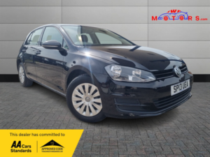 2013 Volkswagen Golf 1.2 Tsi Bluemotion Tech S in Black — image 1