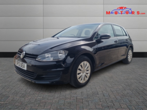 2013 Volkswagen Golf 1.2 Tsi Bluemotion Tech S in Black — image 3