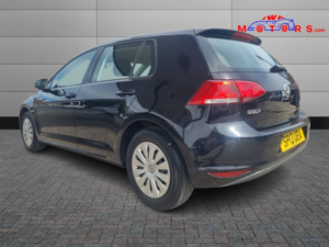 2013 Volkswagen Golf 1.2 Tsi Bluemotion Tech S in Black — image 5