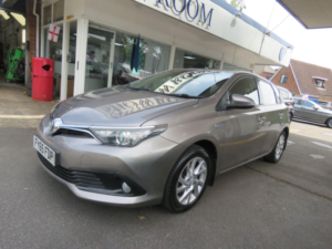 2015 Toyota Auris