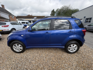 2008 Daihatsu Terios 1.5 Se in Blue — image 6