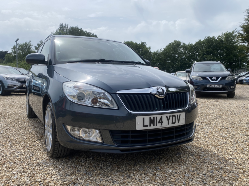 2014 Skoda Fabia 1.2 Tsi Elegance in Grey — image 1