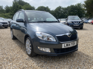 2014 Skoda Fabia 1.2 Tsi Elegance in Grey — image 2