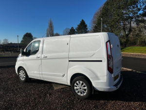 2022 Ford Transit Custom 2.0 300 Ecoblue Limited L1 H1 Euro 6 (s/s) 5dr in White — image 4