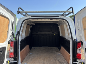 2022 Peugeot Partner 1.5 Partner Standard 1000 Professional Premium Bhdi 100 Manual in White — image 6