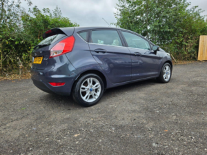 2014 Ford Fiesta 1.3 Zetec in Grey — image 4