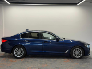 2017 BMW 5 Series 2.0 520d Se Auto Euro 6 (s/s) 4dr in Blue — image 3