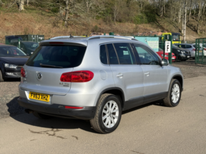 2013 Volkswagen Tiguan 2.0 Tdi Bluemotion Tech Se SUV 5dr Diesel DSG 4WD Euro 5 (s/s) (140 Ps) in Multicolour — image 6